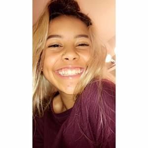 Meet your Posher, Alexzandria